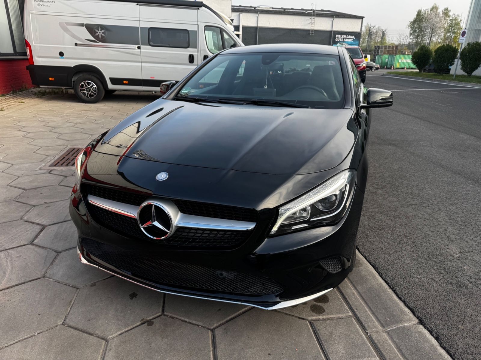 MERCEDES-BENZ  CLA 180 Urban