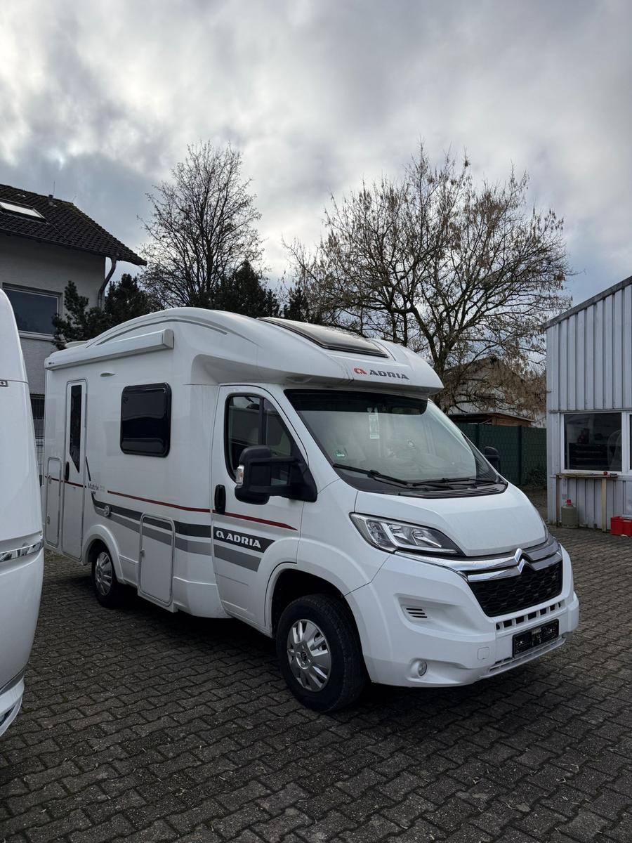 Adria Matrix Axees 590 SG  1. Hand/Sat inkl. TV