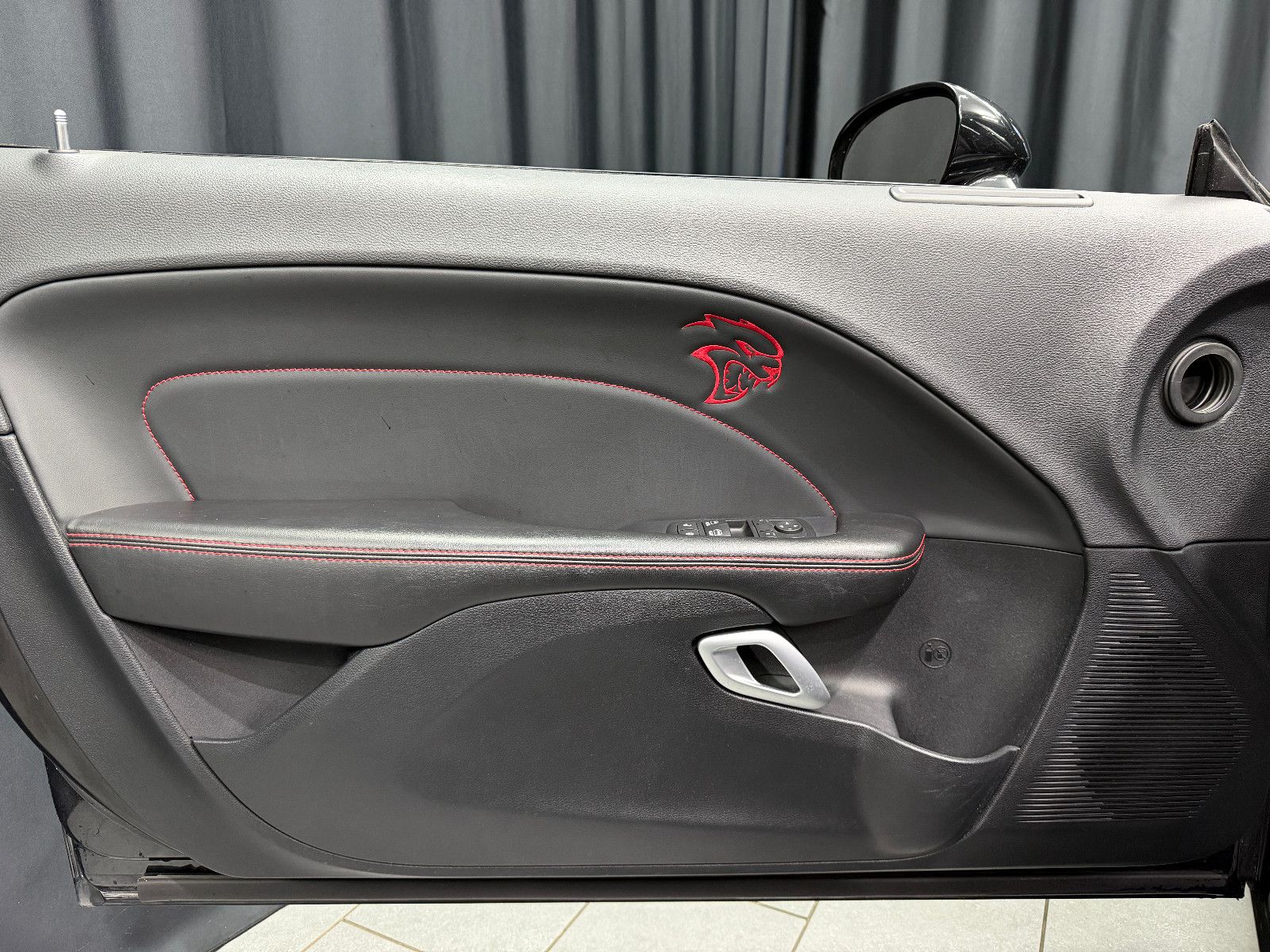 Fahrzeugabbildung Dodge Challenger 5.7 RT|LEDER|NAVI|SCHIEBEDACH|