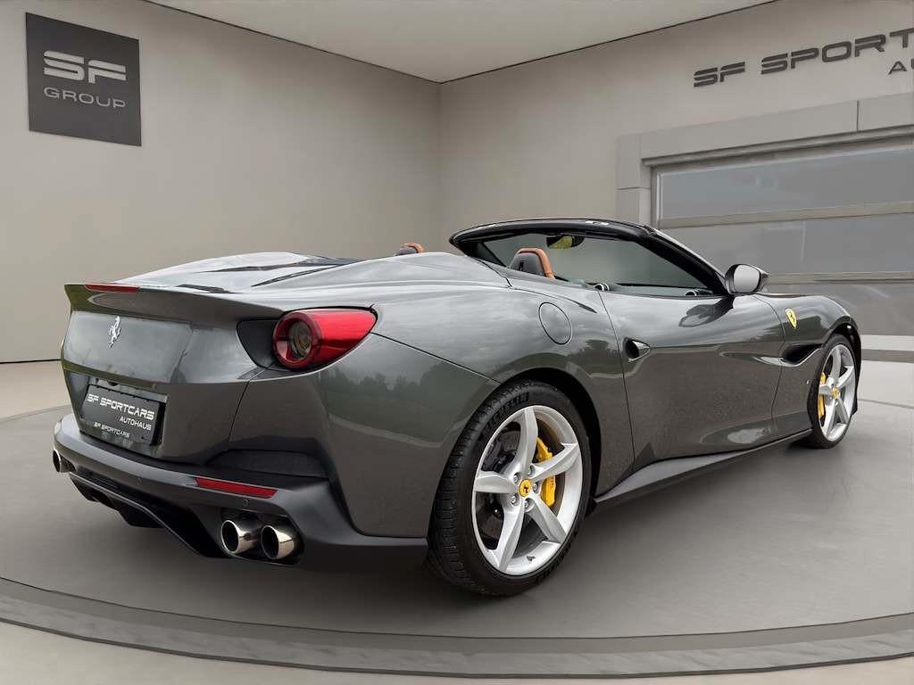 FERRARI PORTOFINO GRIGIO SILVERSTONE