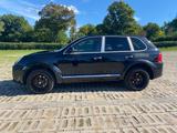 Porsche Cayenne Turbo Turbo - Porsche Cayenne aus 2005: Turbo