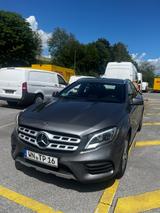 Mercedes-Benz GLA 180 -