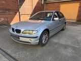 BMW 318d  Klimaautomatik, Anhängerkupplung  - BMW 318: Anhängerkupplung