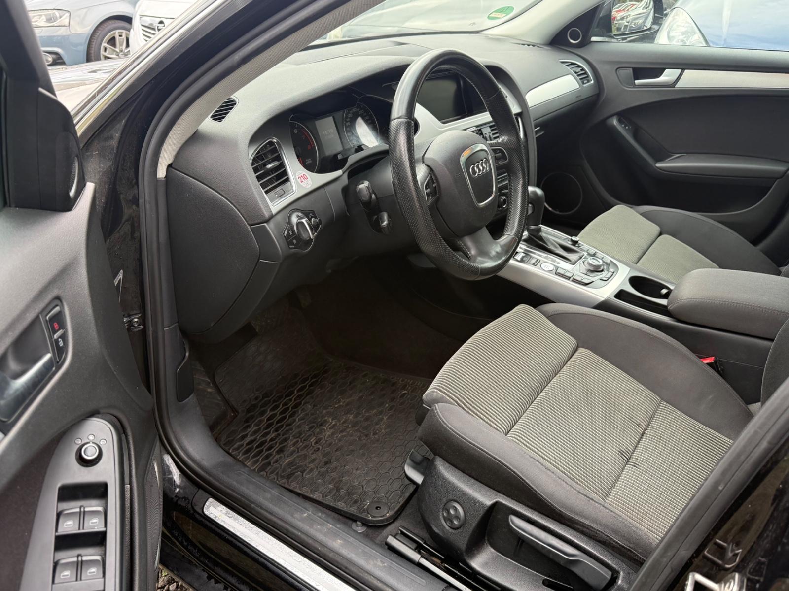 Audi A4 2008 — photo 9