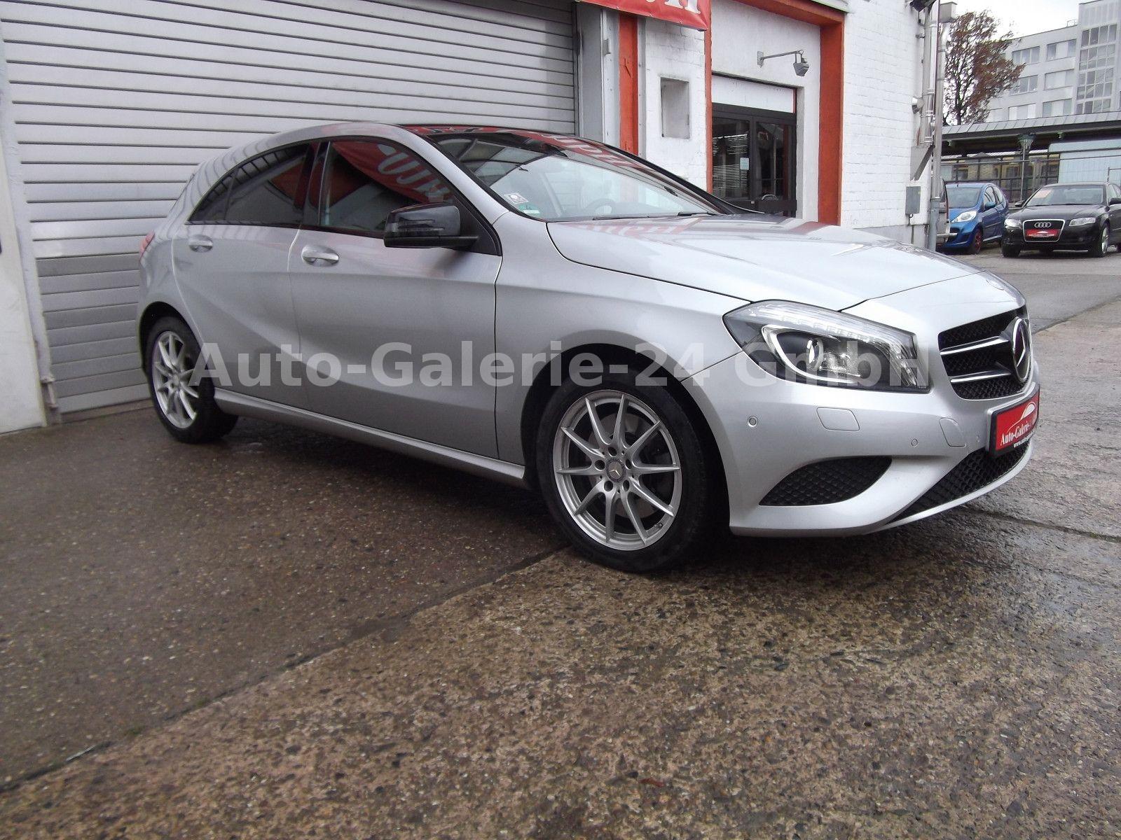 Mercedes-Benz A -Klasse 250 4Matic Autom, Navi, Teilleder