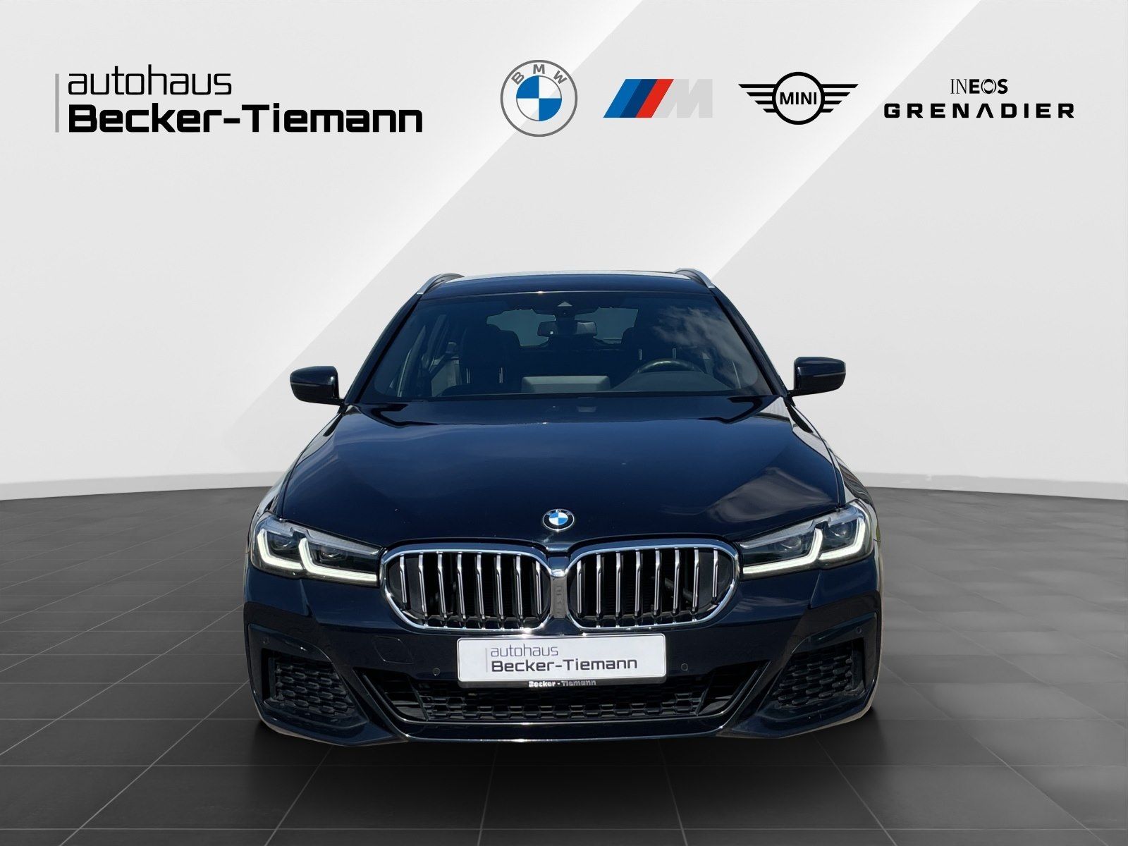 BMW 530d xDrive Touring M Sport | AHK | Driv.Assist. imagem 2