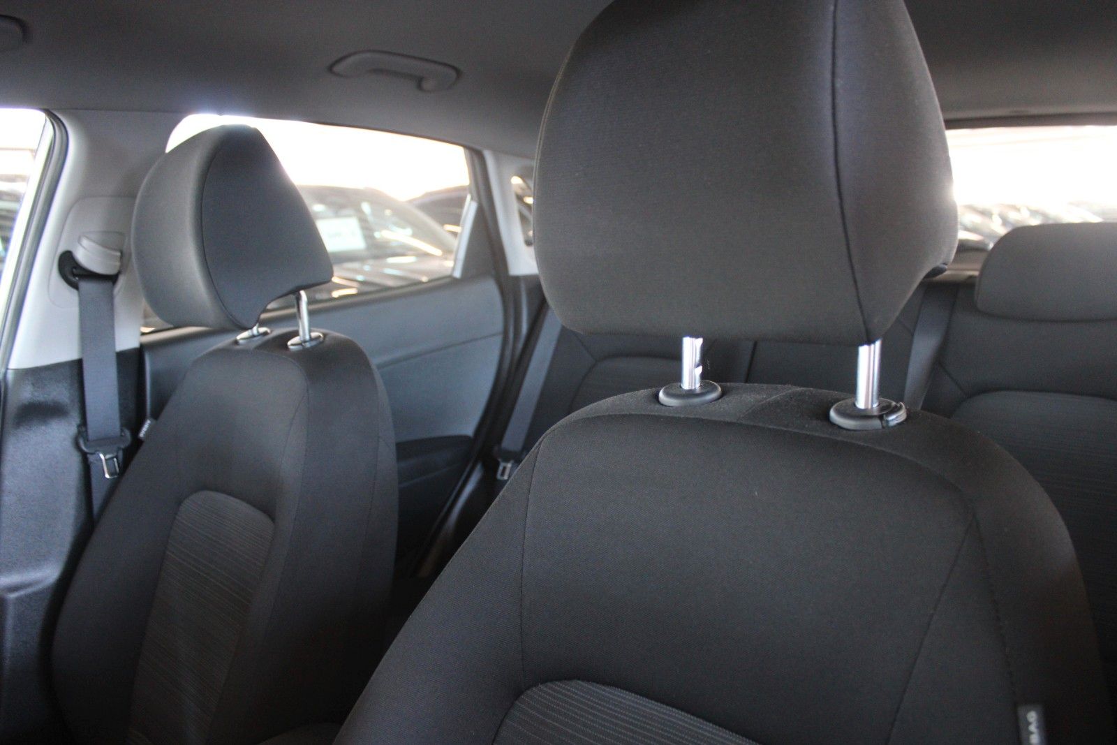 Fahrzeugabbildung Hyundai KONA 1.0 T-GDI KLIMA AHK Allwetter PDC Tempomat