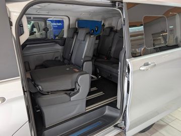 Ford Tourneo Custom 2.0 EcoBlue  L1 Titanium