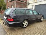 Mercedes-Benz Mercedes Benz E 320 CDI *1.HAND|LEDER|AHK|... - Mercedes-Benz E 320 in Leverkusen