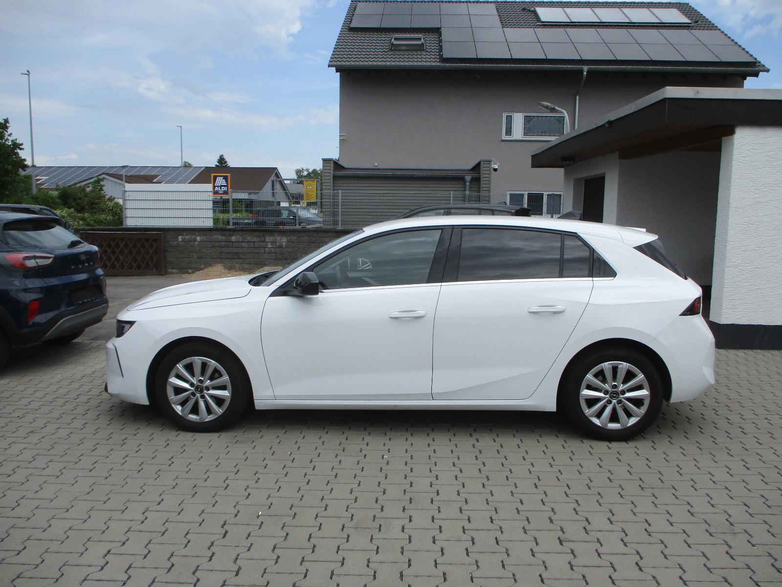 Opel Astra 1.2 Turbo NAVI LEDER KAMER SPURH PDC