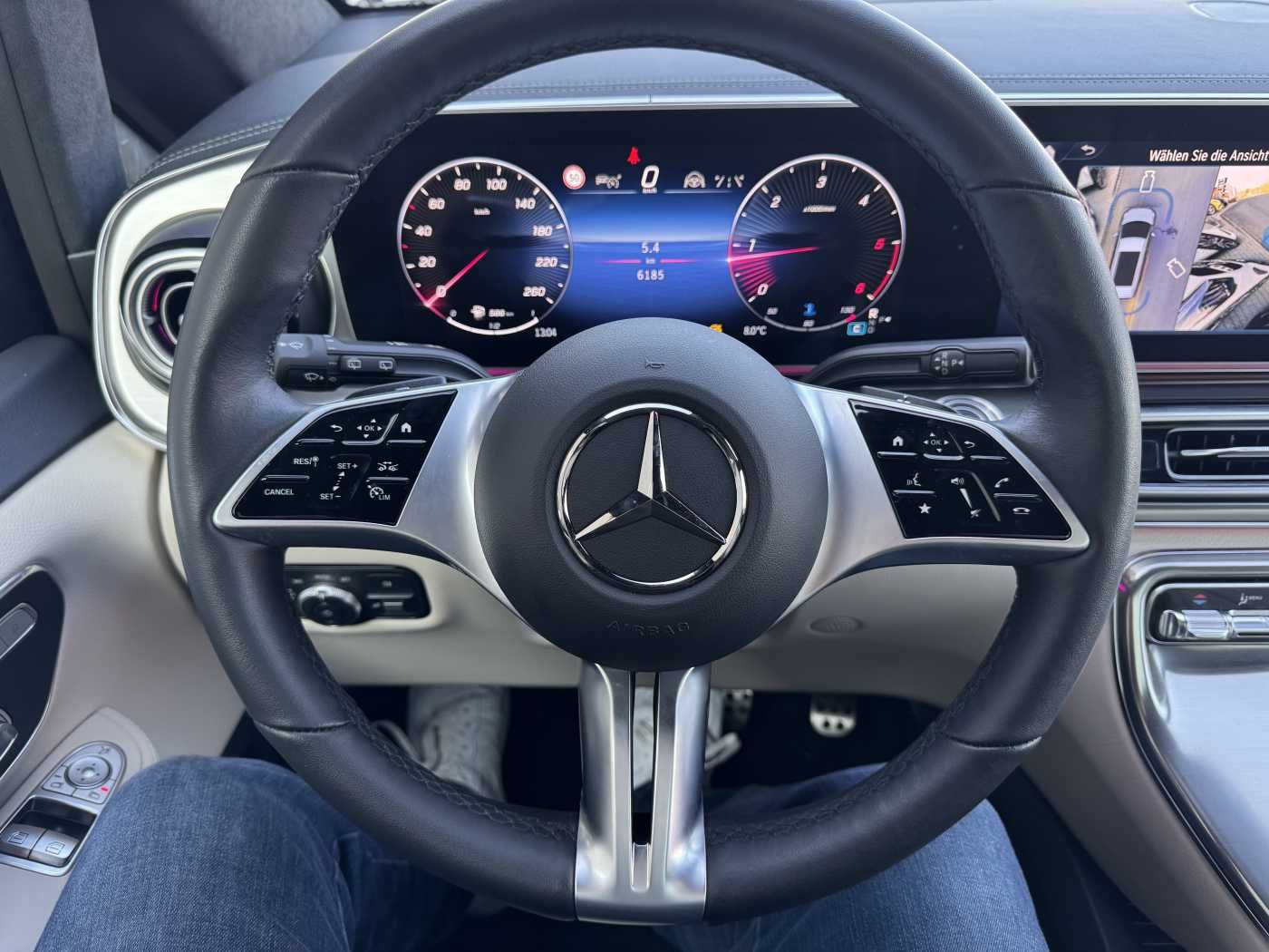 Fahrzeugabbildung Mercedes-Benz V 300 d EXCLUSIVE 4MATIC Panorama AHK2,5 Stdheiz