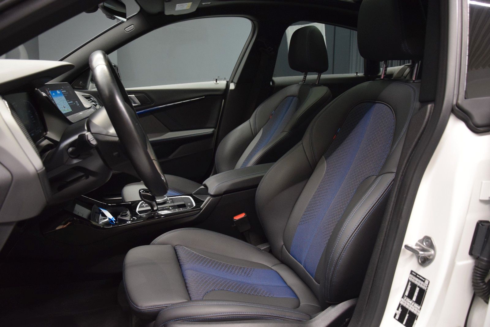 Fahrzeugabbildung BMW 218i M Sport Gran Coupe Panorama ACC H&k Memory