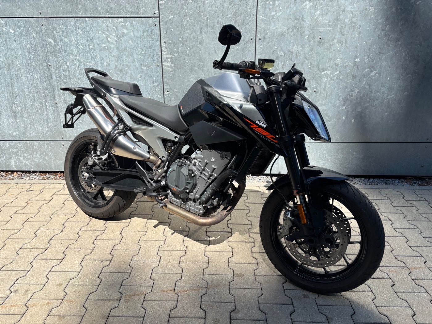 Fahrzeugabbildung KTM 790 Duke Quickshifter Lenkerendspiegel