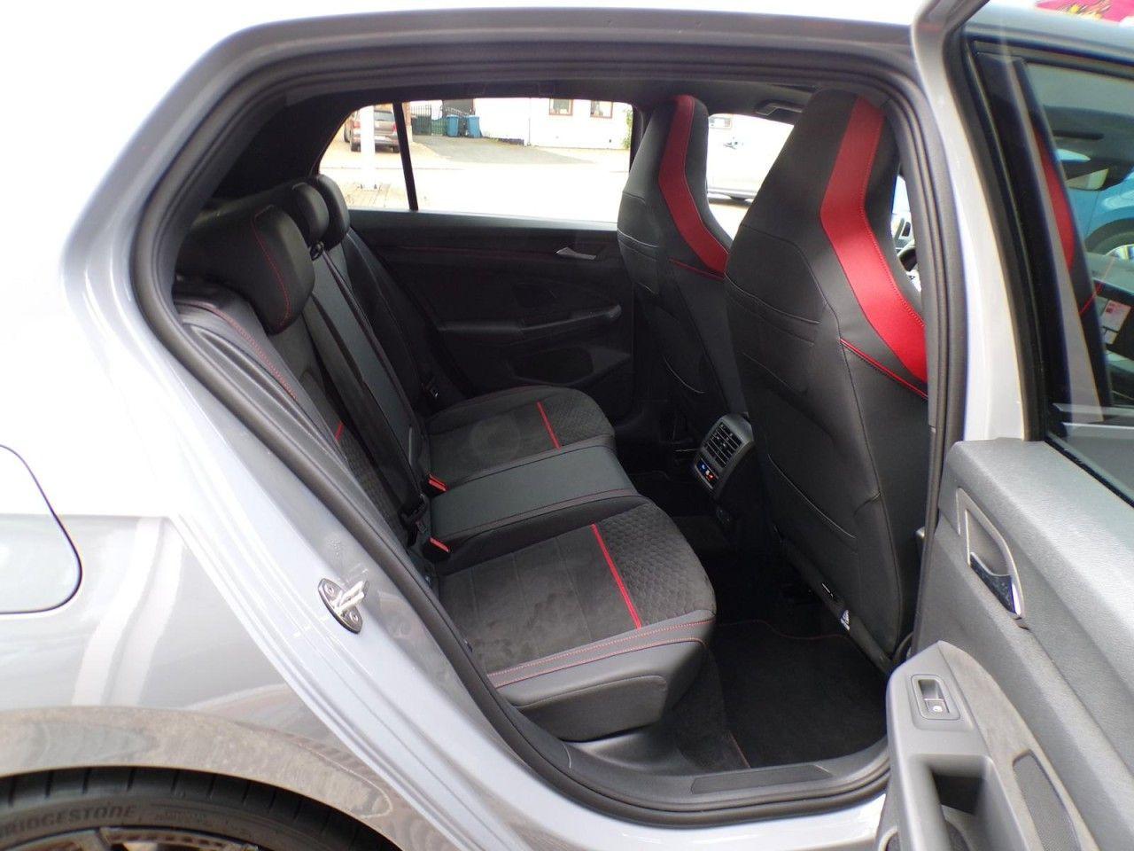 Volkswagen GOLF 2.0 TSI*DSG*GTI CLUBSPORT*ACC*LED*PANO*IQ.D
