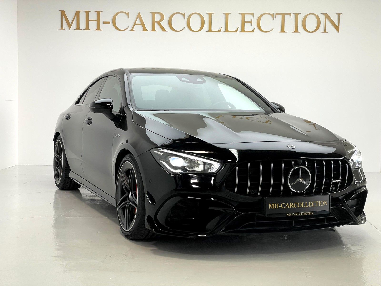 MERCEDES-BENZ CLA 45 S AMG*AERO*Drivers Pack*Perfor-Abgas*LED