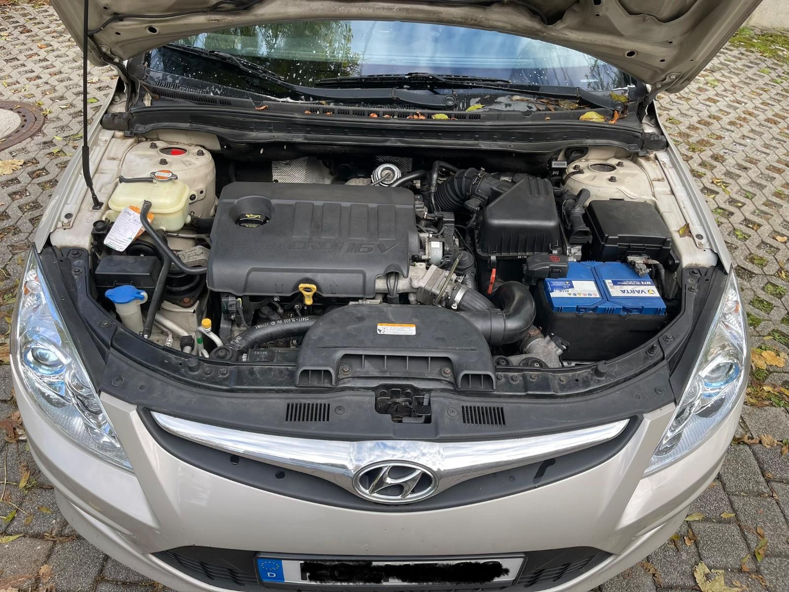 Hyundai i30 2011 — photo 14