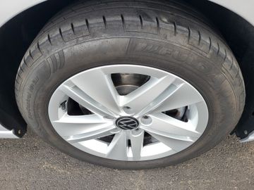 Volkswagen Golf - 5