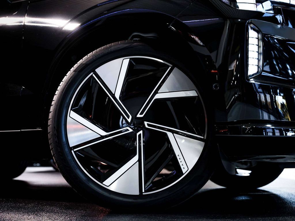 Volvo EX90 107 kWh AWD - 22" - 7 Zitplaatsen - Pano - imagem 2
