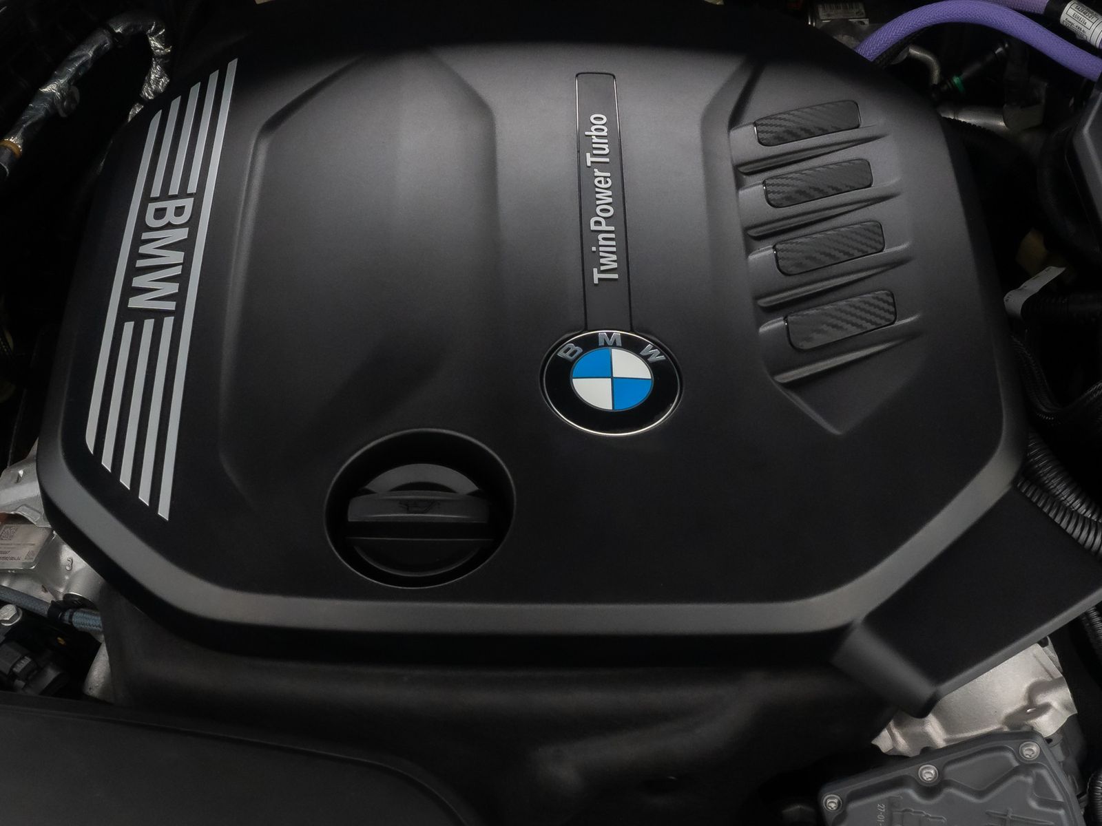 Fahrzeugabbildung BMW 520d DisplKey 4xKlima Laser HUD DAB Kamera AHK