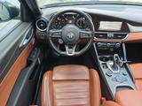 Alfa Romeo Giulia Veloce Q4 280 PS (Panorama/Kamera/H&K) - Alfa Romeo: Veloce