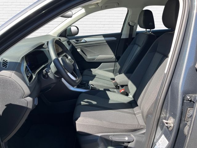 Fahrzeugabbildung Volkswagen T-ROC Life 1.5 TSI DSG KLIMA LED NAVI ALU
