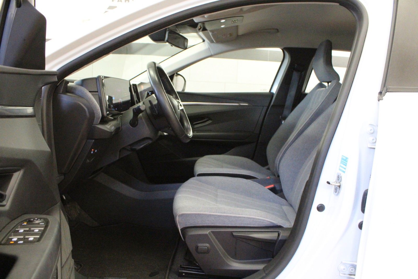 Fahrzeugabbildung Renault Megane E-Tech EV40 130hp Equilibre 100 % elektr