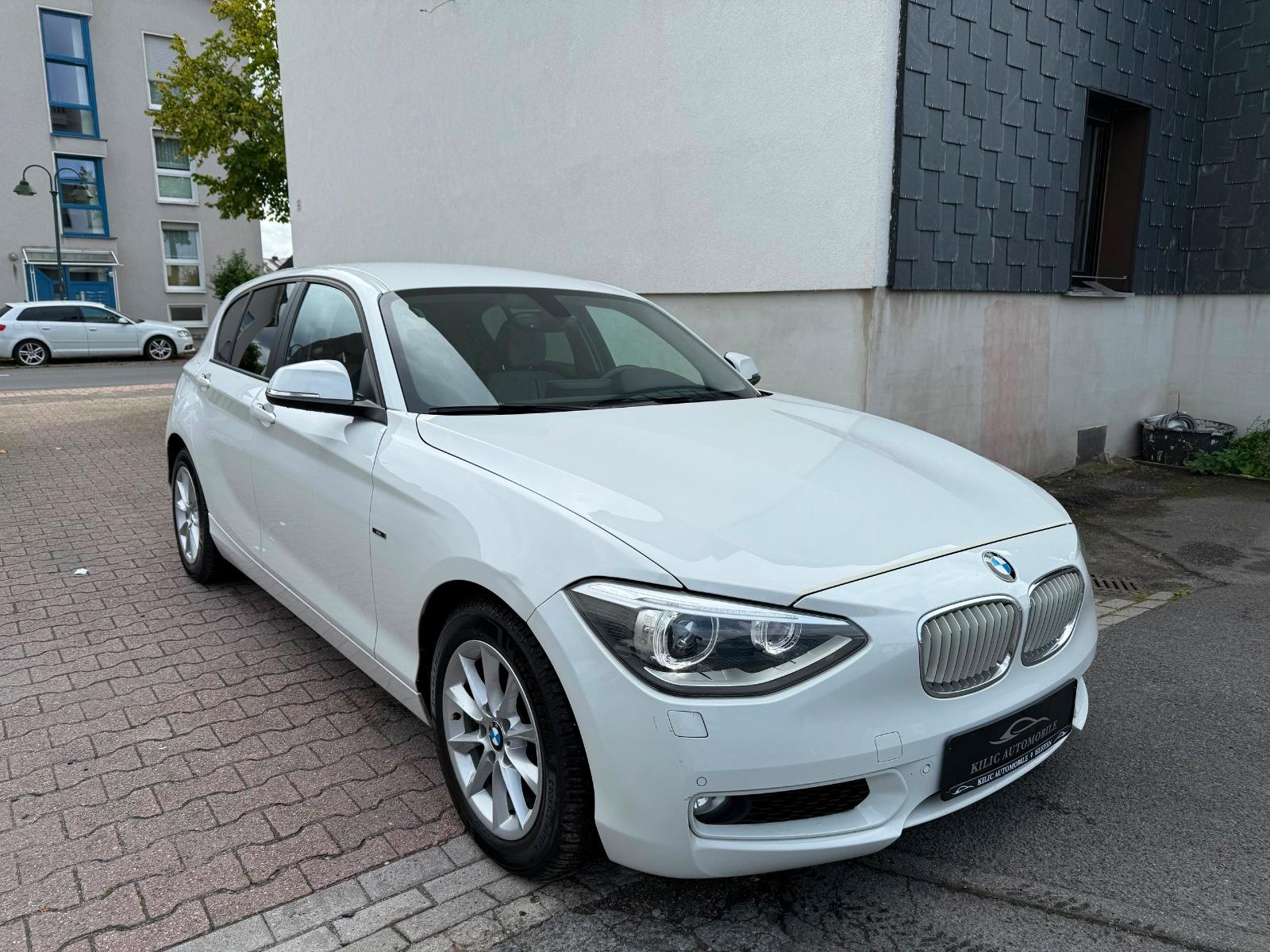 BMW 118 i Automatik*2.Hand*BiXenon*Navi*Kamera*AHK