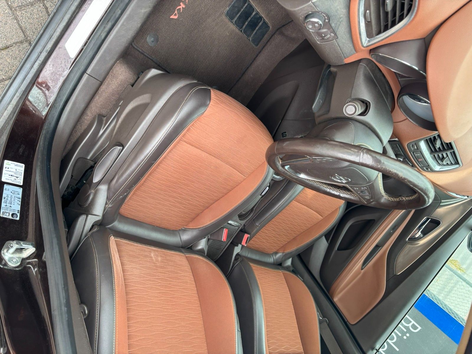 Fahrzeugabbildung Opel Mokka 1.4 INNOVATION AHK/KAMERA/SHZ/ALU/NAVI