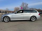 BMW 318 Baureihe 3 Touring 318i Automatik - BMW 318 aus 2010: Kombi