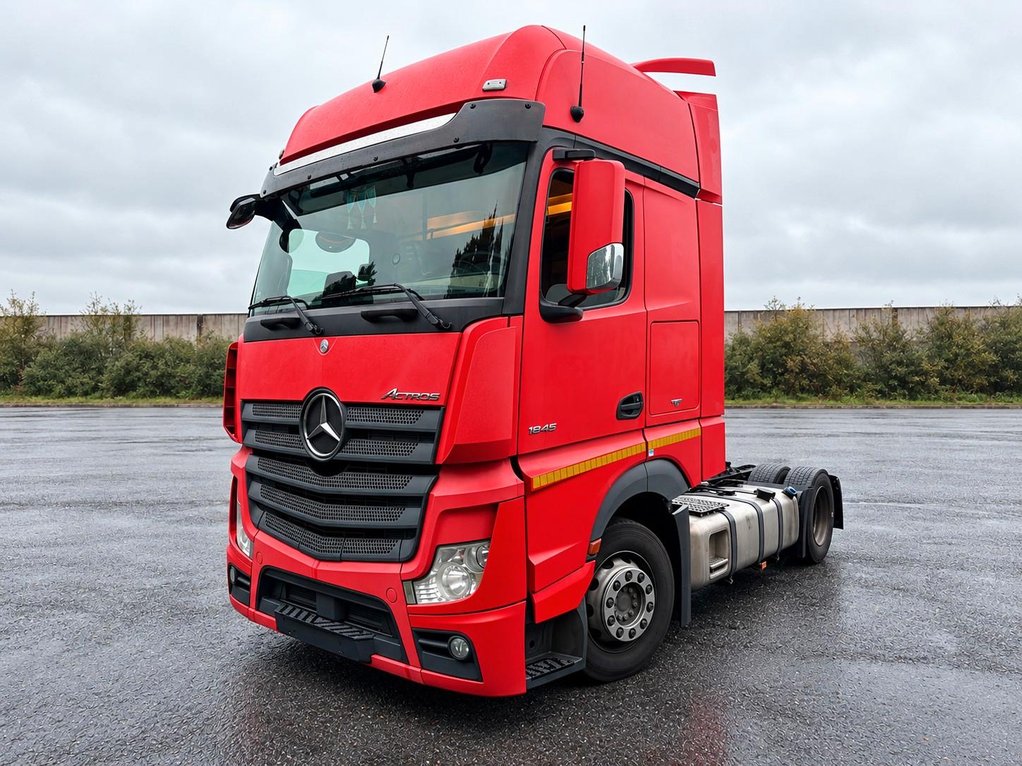 Mercedes-Benz Actros 1845*MEGA*GIGASPACE*2Tank