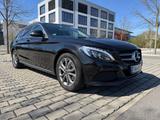 Mercedes-Benz Mercedes C 220d T-Modell 2018 - Mercedes-Benz 220 mit Diesel-Antrieb: Kombi, Automatik