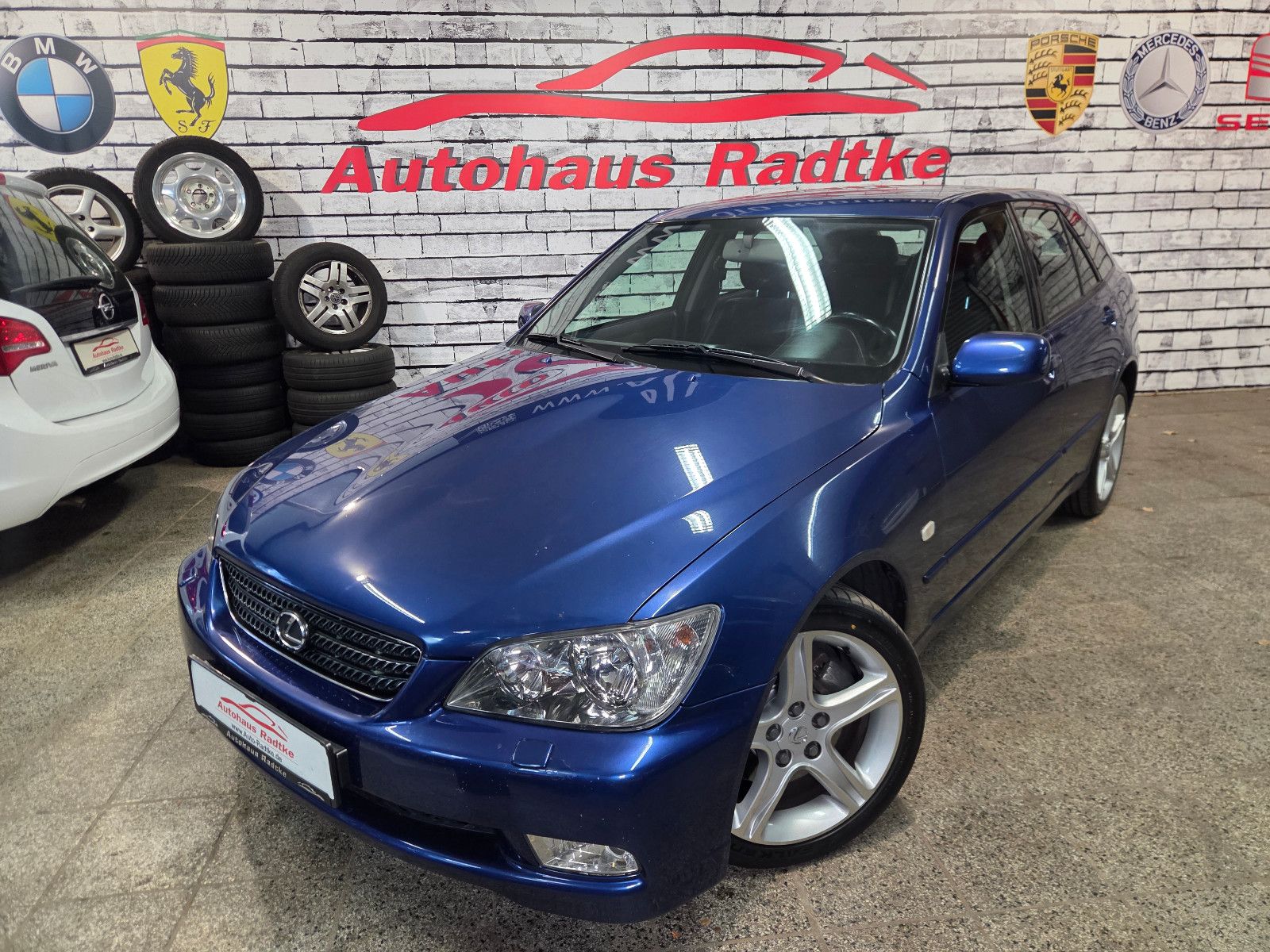 LEXUS IS 300 SPORT CROSS 3.0 V6 213ch BVA - PROPULSION - SIÈGES CHAUFFANTS - XÉNON - CLIM AUTO - PACK SPORT
