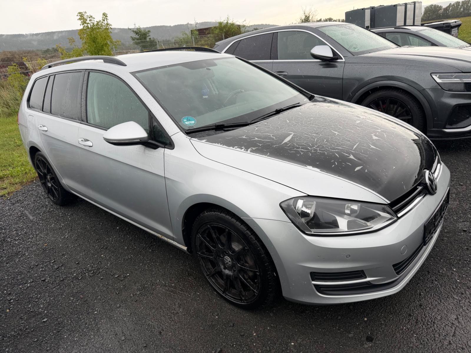 Volkswagen Golf 2015 — rear view