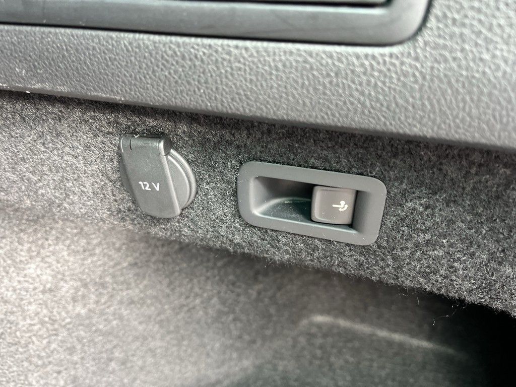 Volkswagen Passat Variant - Bild 13