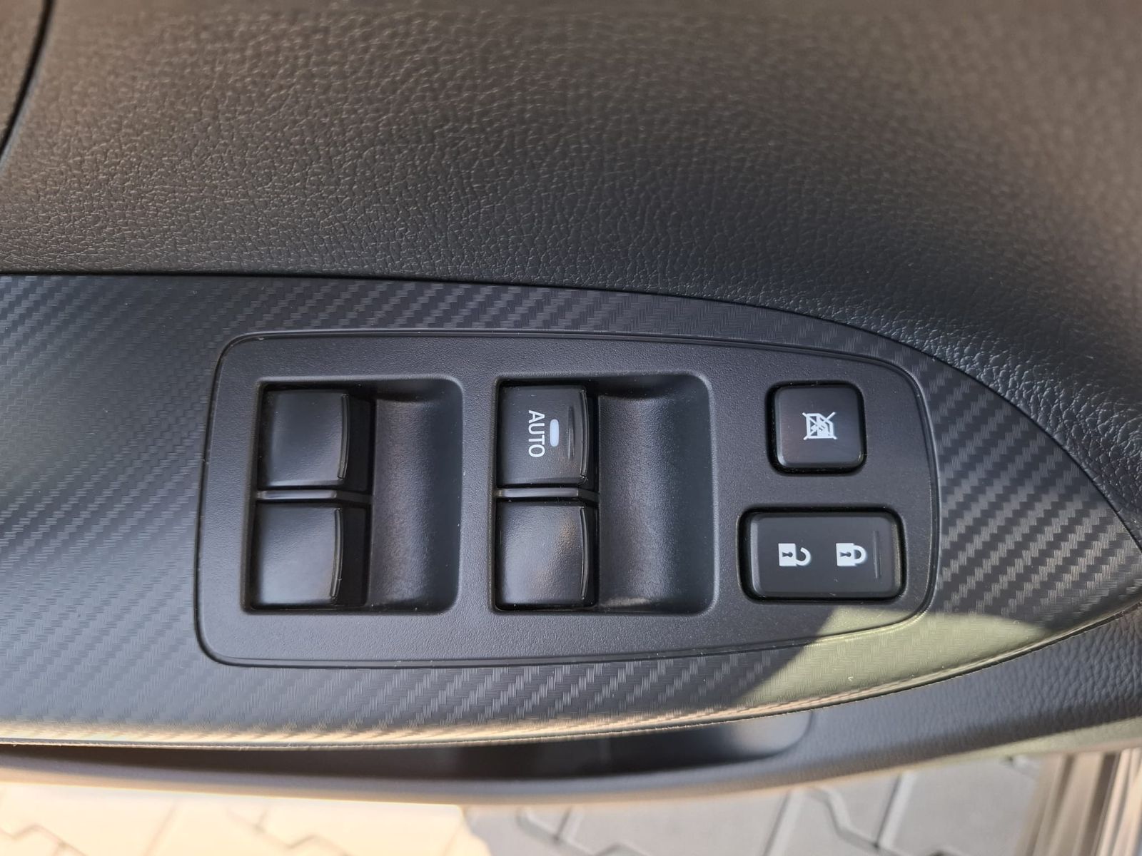 Fahrzeugabbildung Mitsubishi Eclipse Cross 1.5 Plus KAMERA*TEMP*KLIMA*SHZ*APP