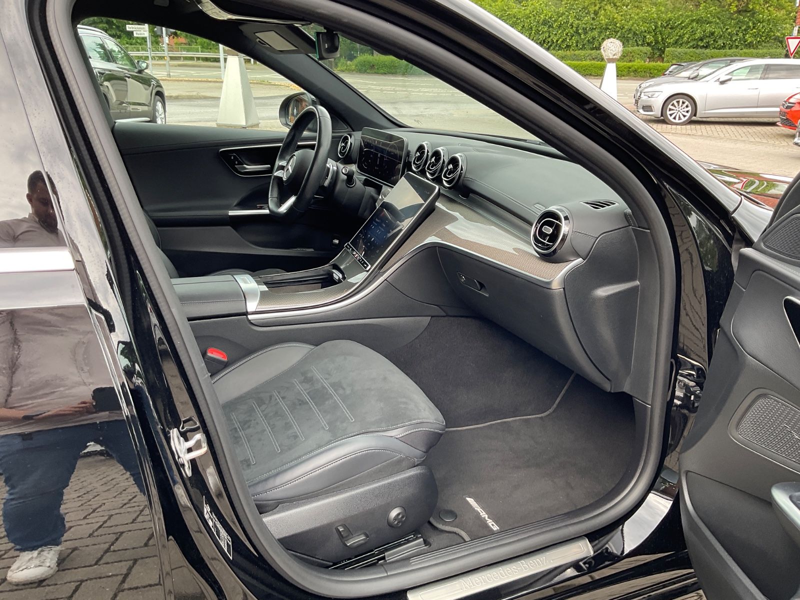 Fahrzeugabbildung Mercedes-Benz C 220 d T AMG Autom.,Navi,LED,Kamera,Carp,AHK