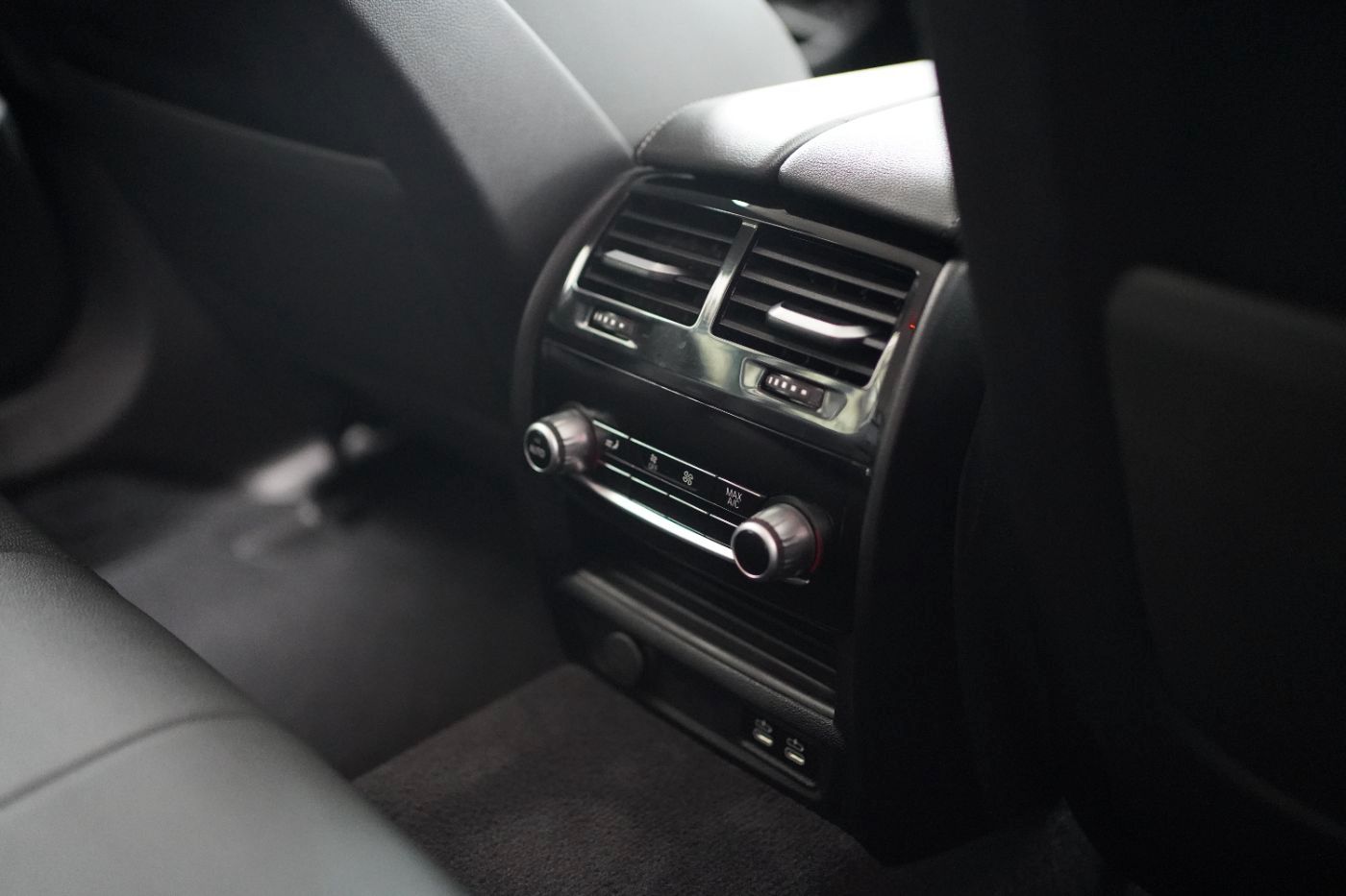 Fahrzeugabbildung BMW 530d xDrive +ParkingAssist+AHK+HarmanKardonSyste