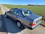 Mercedes-Benz Mercedes Benz E230 Benzin  H Zulassung T... - gebrauchte Mercedes-Benz E 230 aus dem Jahr 1992