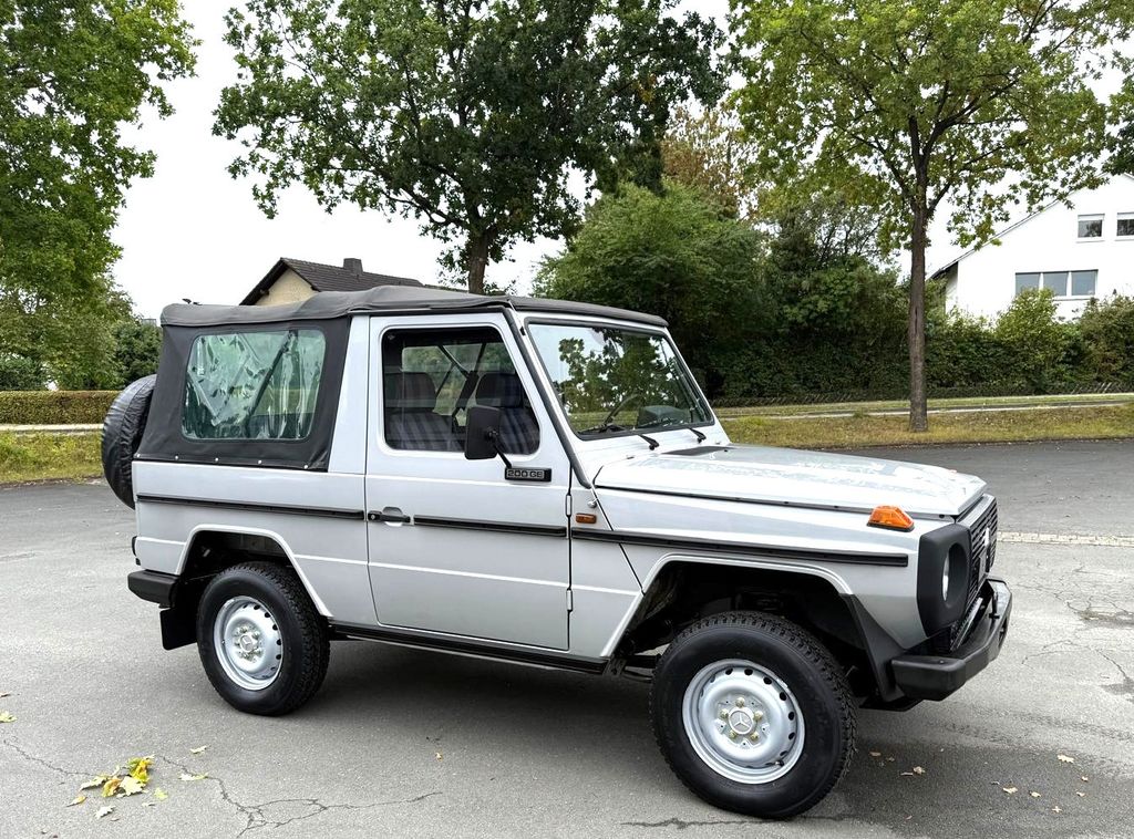 Mercedes-Benz G 230