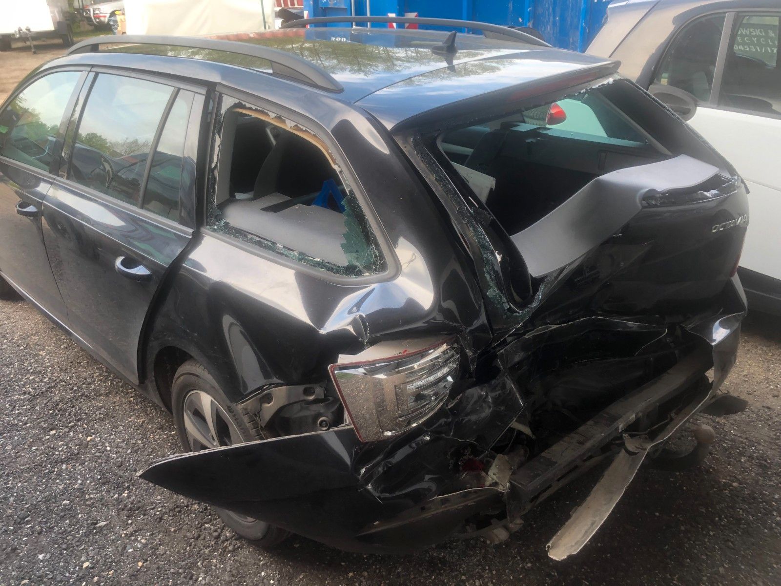 Fahrzeugabbildung SKODA Octavia Combi Ambition Unfallschaden