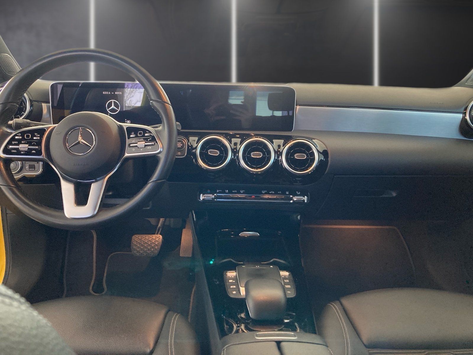 Fahrzeugabbildung Mercedes-Benz A 220 4M Progressive*Standheiz*Distronic*Kamera*