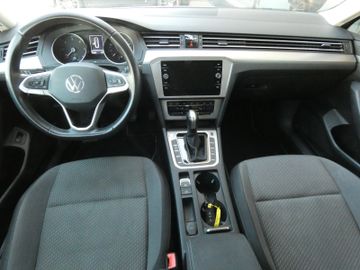 Volkswagen Passat Variant - 9
