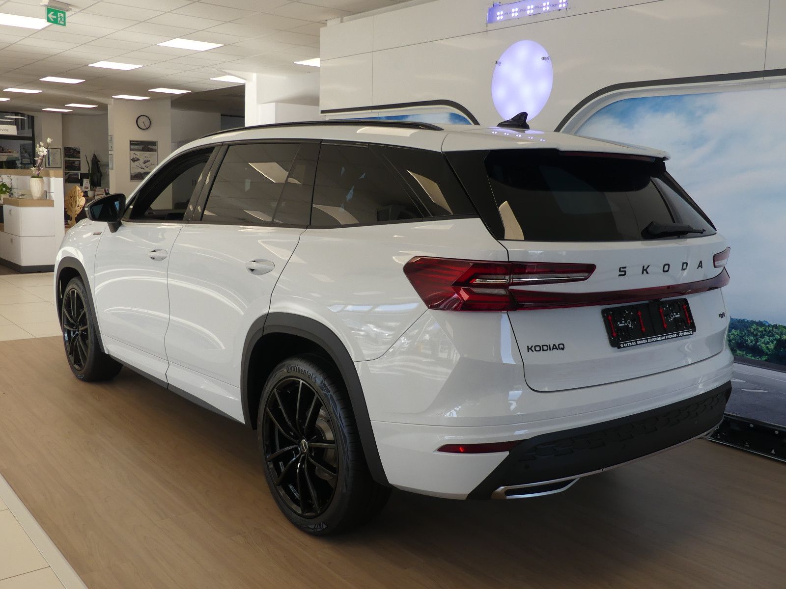 Fahrzeugabbildung SKODA Kodiaq 2.0 TDI DSG 4x4 Sportline *AHK*FSH*NAV*