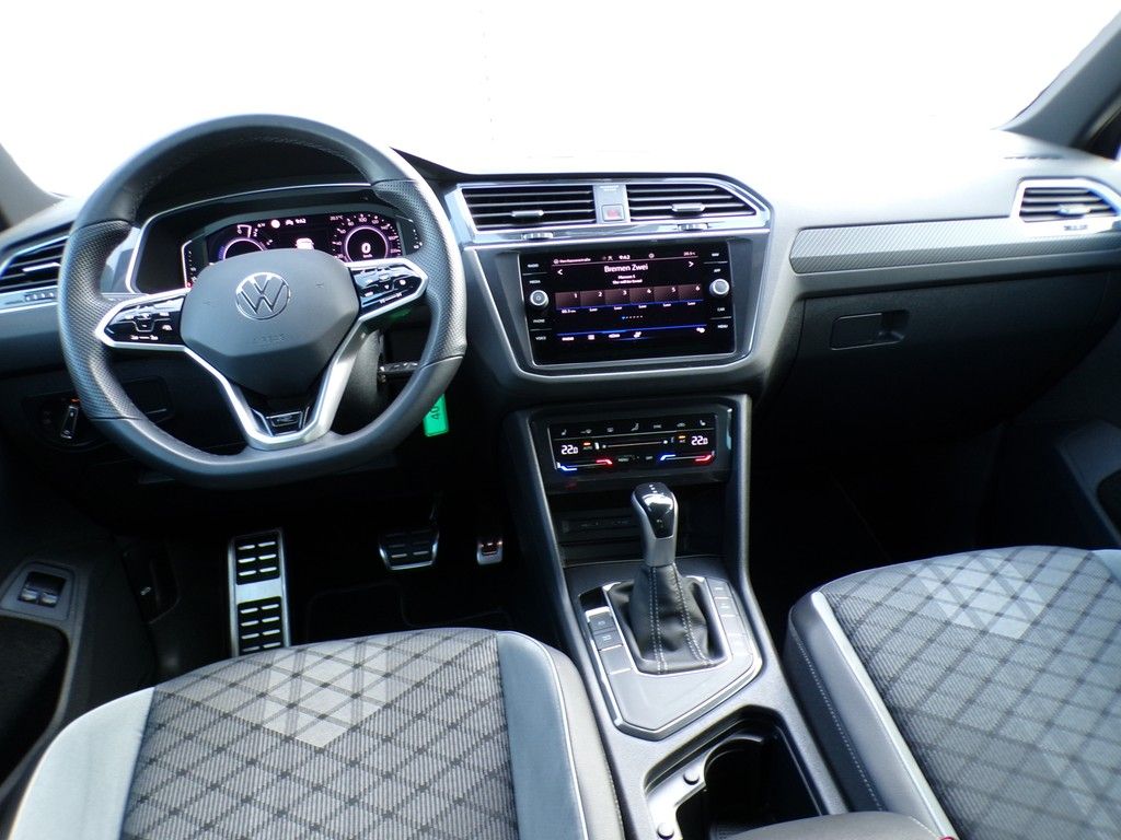Fahrzeugabbildung Volkswagen Tiguan R-Line 1.4 TSI eHybrid DSG *R-Line*Navi