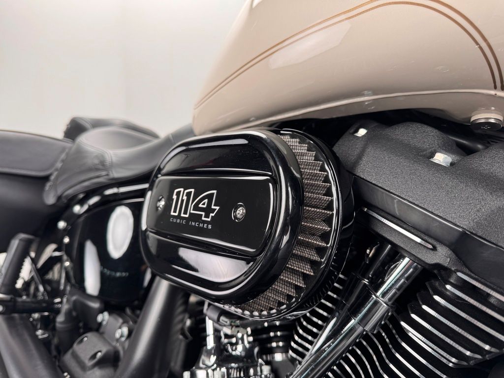 Fahrzeugabbildung Harley-Davidson SOFTAIL HERITAGE CLASSIC *JEKILL&HYDE *NEUWERTIG