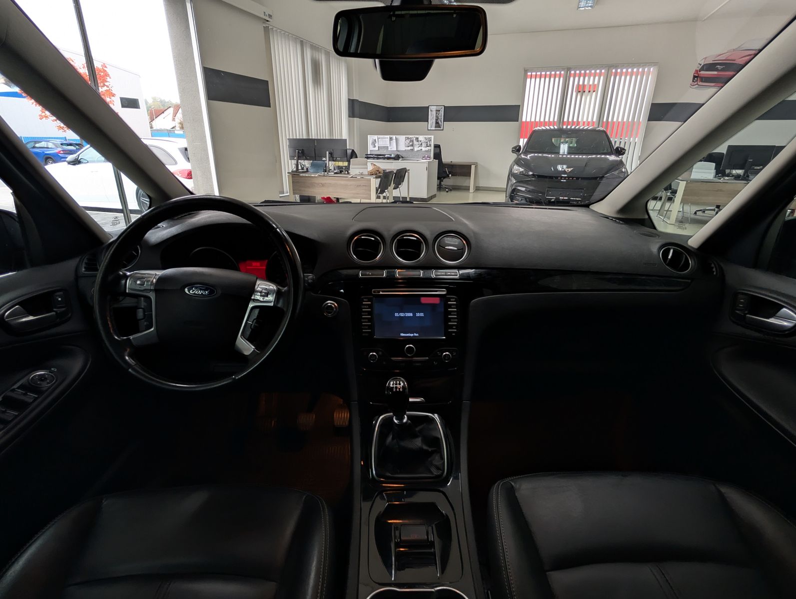 Fahrzeugabbildung Ford Galaxy Ghia 7-SITZ AHK PDC LEDER EURO5 KLIMA