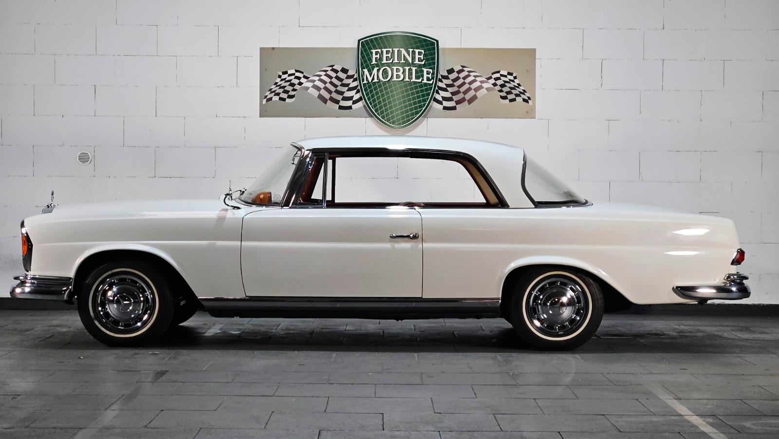 Mercedes-Benz 1. Lack + 2 VORBESITZER! SCHECKHEFT!