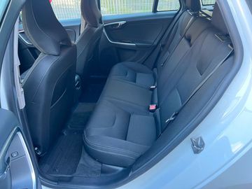 Volvo V60 - 12