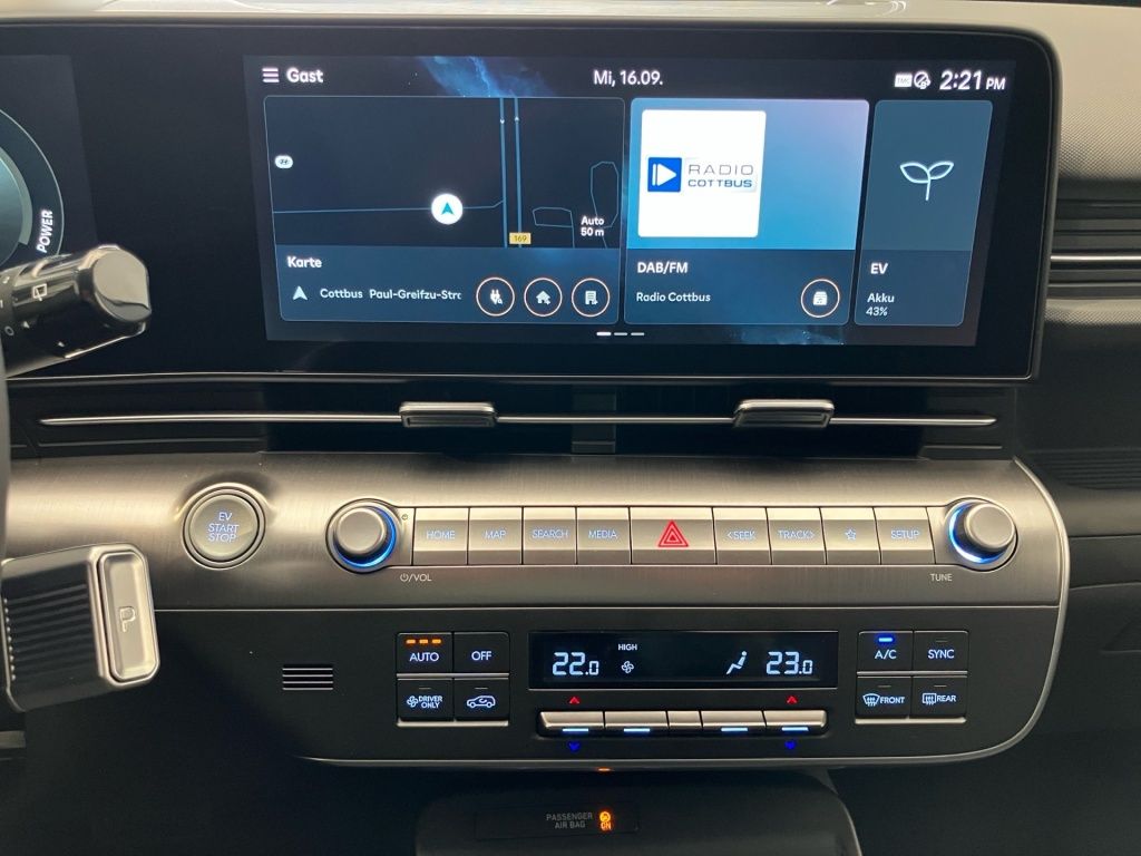 Fahrzeugabbildung Hyundai KONA EV 2WD 65kWh Prime 2xKlima 360 ACC AUT HUD