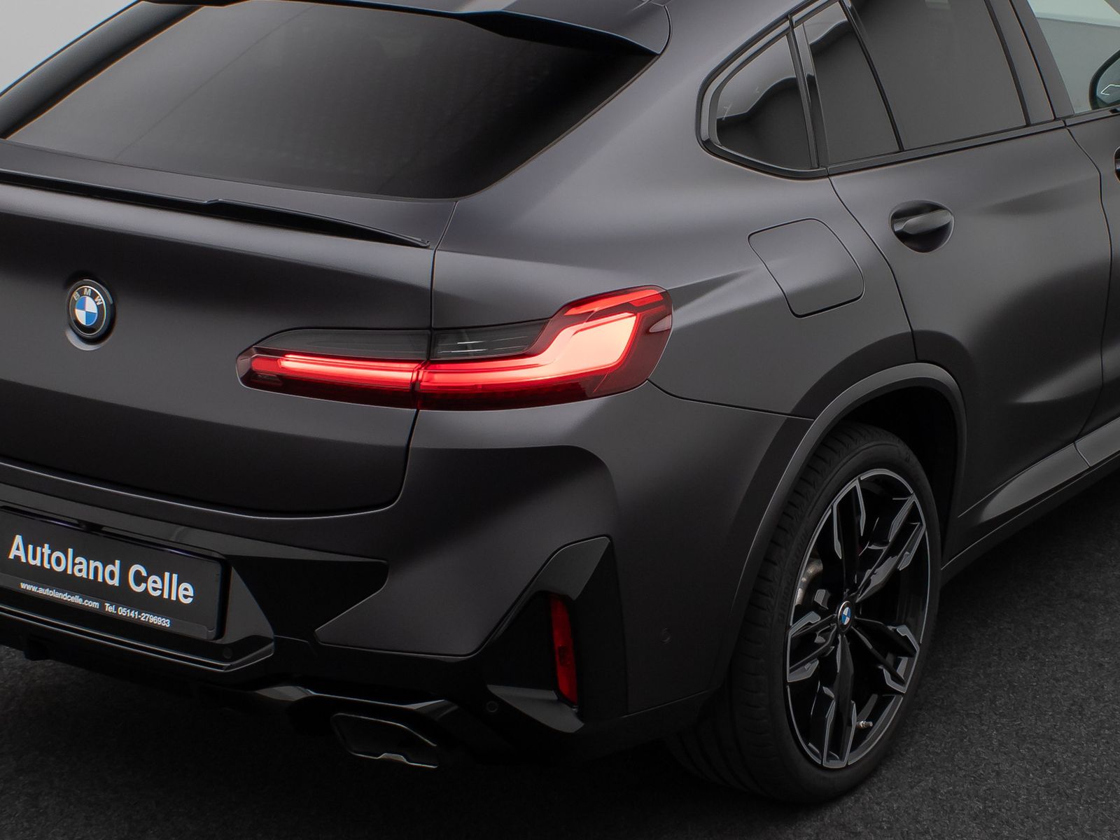 Fahrzeugabbildung BMW X4 M40i Panorama Kamera Laser HUD DAB H/K 21Zoll